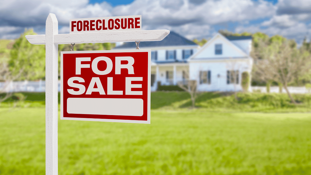 Can I Buy A Foreclosed Home With An FHA Loan